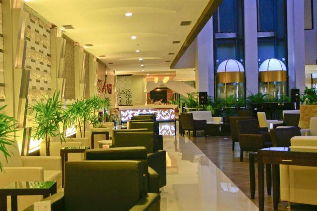 Aston And Convention Center Pontianak