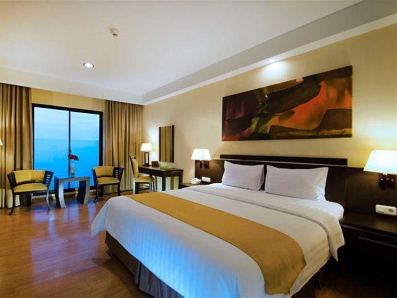 Hotel Aston And Convention Center Pontianak