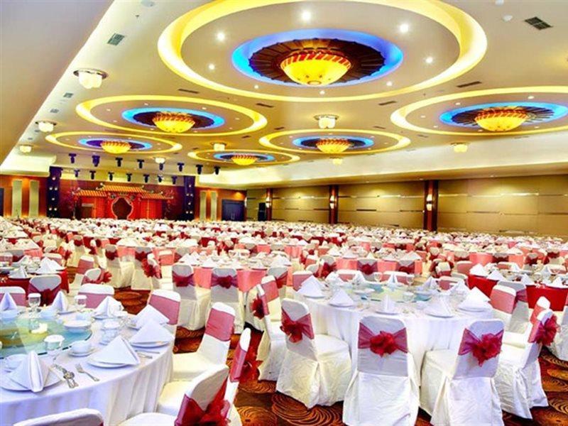 Hotel Aston And Convention Center Pontianak