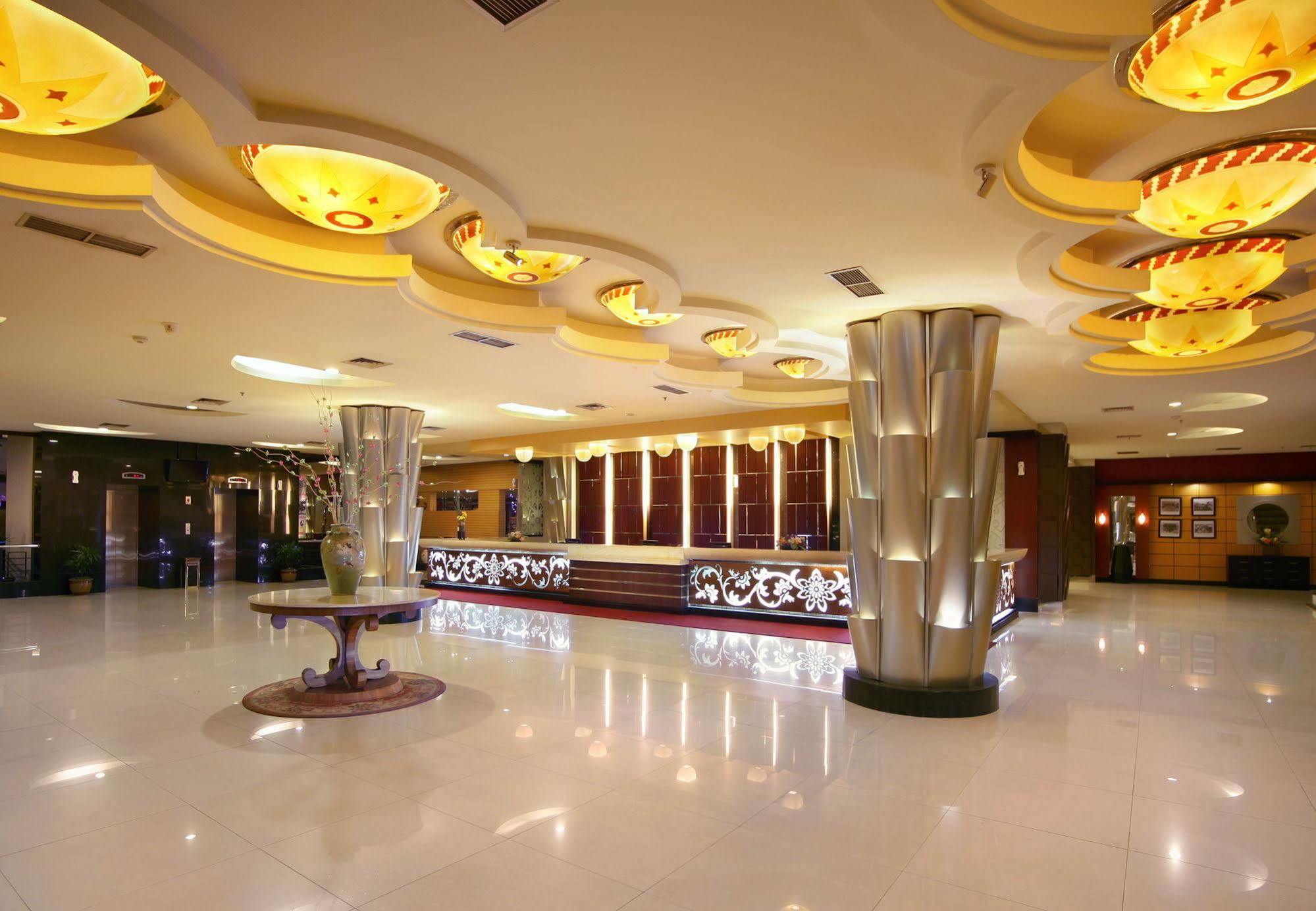 Aston And Convention Center 4* Pontianak
