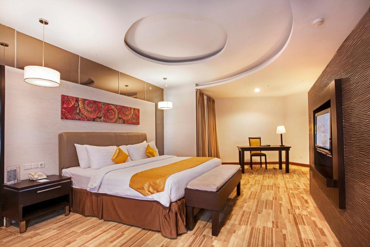 Aston And Convention Center Hotel Pontianak